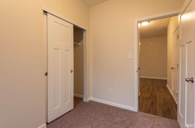 1018 E Rachel Way, Ellettsville, IN 47429