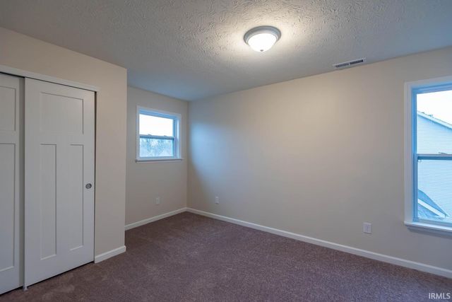 1018 E Rachel Way, Ellettsville, IN 47429