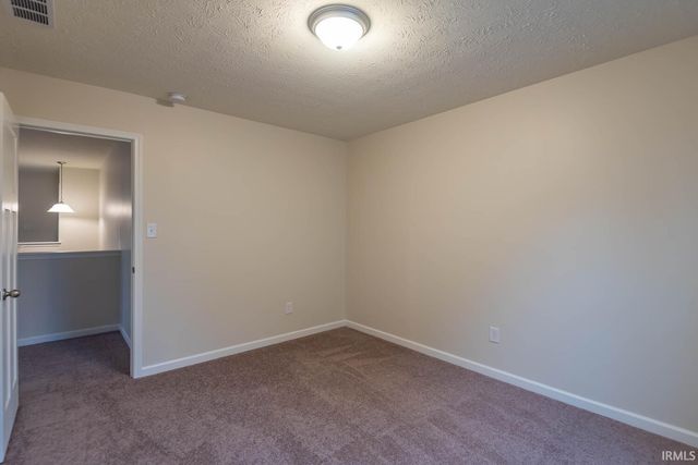 1018 E Rachel Way, Ellettsville, IN 47429