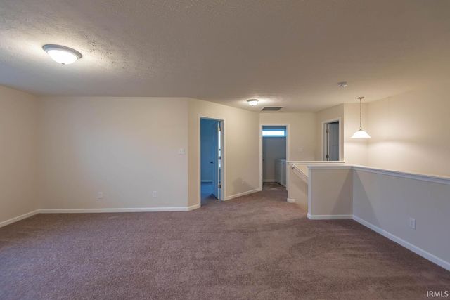 1018 E Rachel Way, Ellettsville, IN 47429