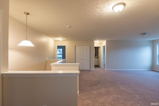 1018 E Rachel Way, Ellettsville, IN 47429