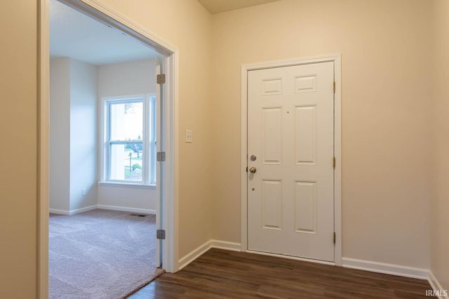 1018 E Rachel Way, Ellettsville, IN 47429