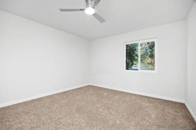 601 Corona Ct, Vista, CA 92081