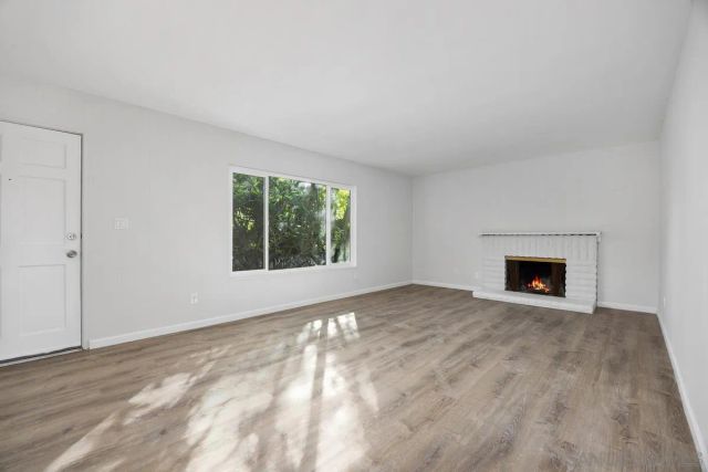 601 Corona Ct, Vista, CA 92081