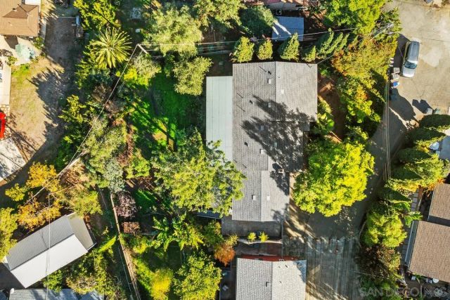 601 Corona Ct, Vista, CA 92081