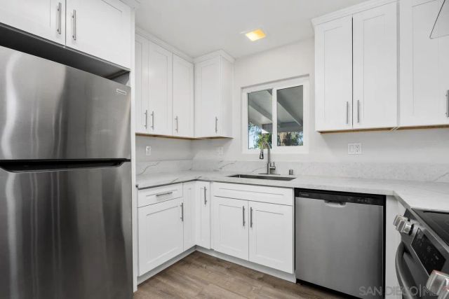 601 Corona Ct, Vista, CA 92081