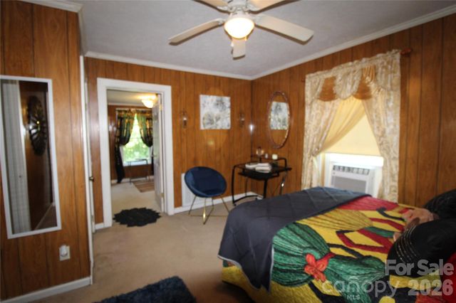 438 Folk Street NW, Lenoir, NC 28645