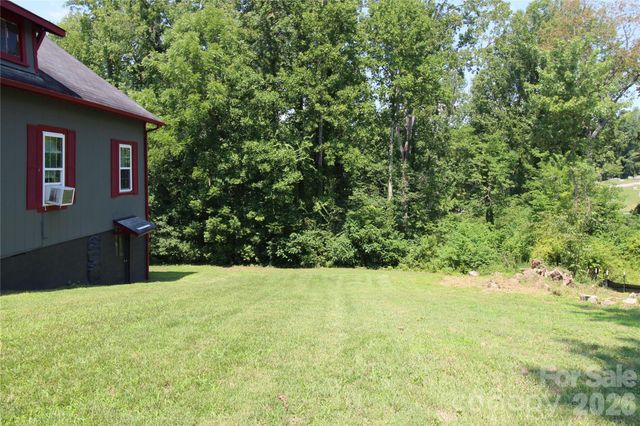 438 Folk Street NW, Lenoir, NC 28645
