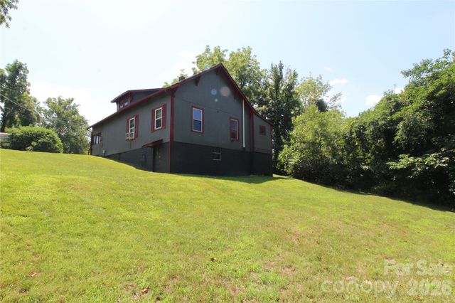 438 Folk Street NW, Lenoir, NC 28645