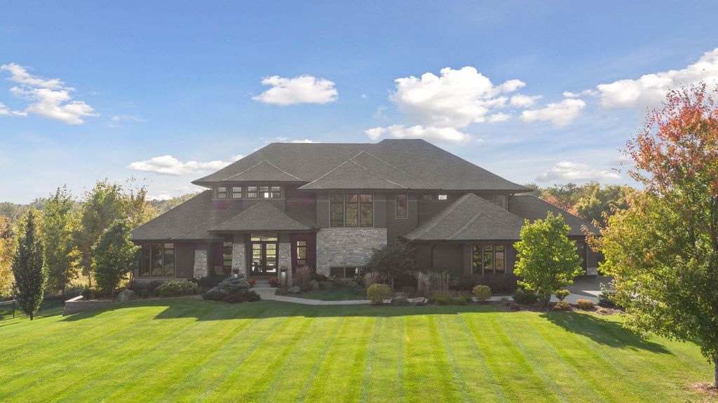 7584 Glen Alcove, Woodbury, MN 55129