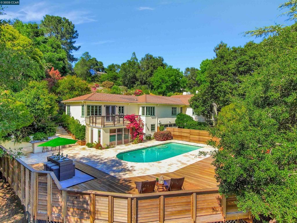 23 El Verano, Orinda, CA 94563