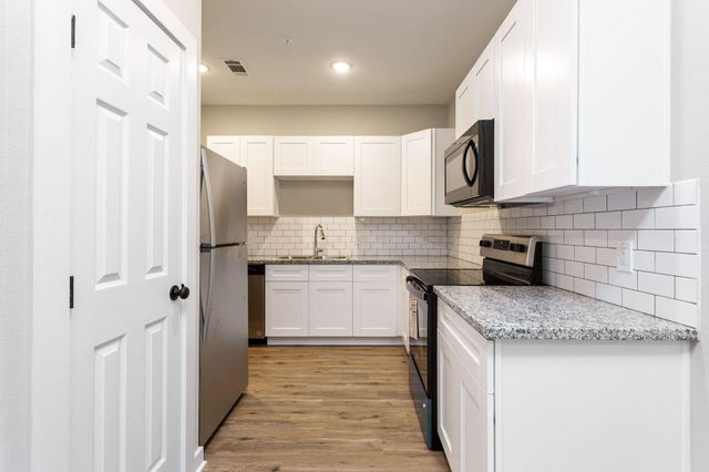 10317 Lake Road Road 2A, Houston, TX 77070