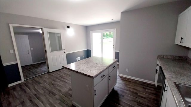 240 W Battle Creek Street, Galesburg, MI 49053