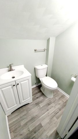 240 W Battle Creek Street, Galesburg, MI 49053