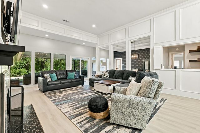 10011 Woodlake Drive, Dallas, TX 75243