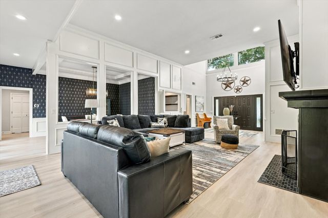 10011 Woodlake Drive, Dallas, TX 75243