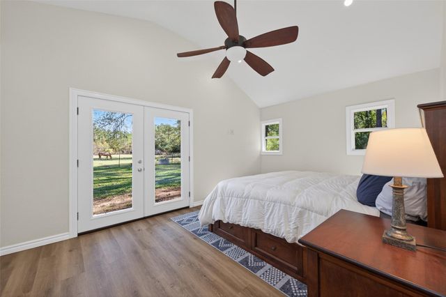 8498 Pine Shadows, Cleveland, TX 77328