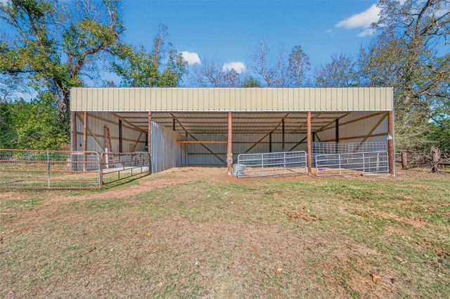 8498 Pine Shadows, Cleveland, TX 77328