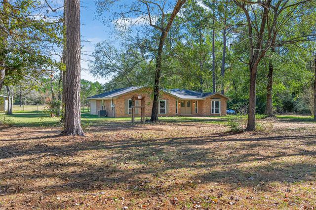 8498 Pine Shadows, Cleveland, TX 77328