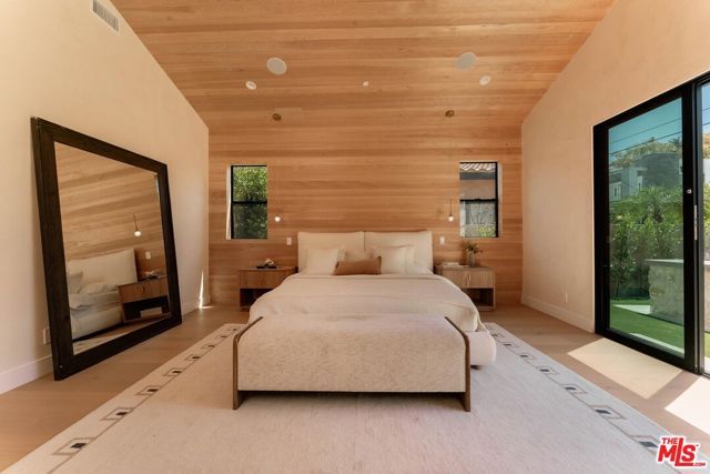 4641 Vesper Avenue, Sherman Oaks, CA 91403