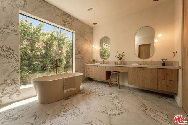 4641 Vesper Avenue, Sherman Oaks, CA 91403