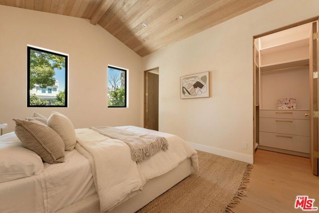 4641 Vesper Avenue, Sherman Oaks, CA 91403