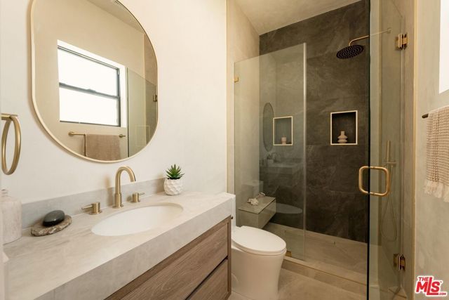 4641 Vesper Avenue, Sherman Oaks, CA 91403
