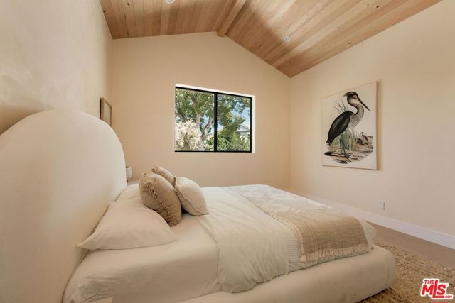 4641 Vesper Avenue, Sherman Oaks, CA 91403
