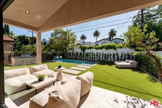 4641 Vesper Avenue, Sherman Oaks, CA 91403
