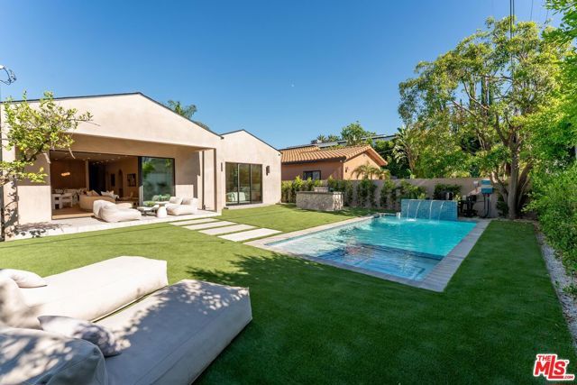 4641 Vesper Avenue, Sherman Oaks, CA 91403