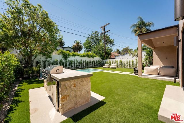 4641 Vesper Avenue, Sherman Oaks, CA 91403