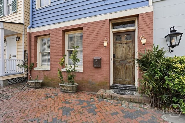 509 E York Street, Savannah, GA 31401