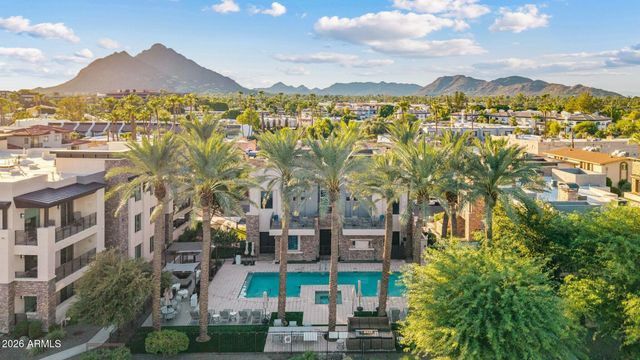 4803 N WOODMERE FAIRWAY -- 1005, Scottsdale, AZ 85251