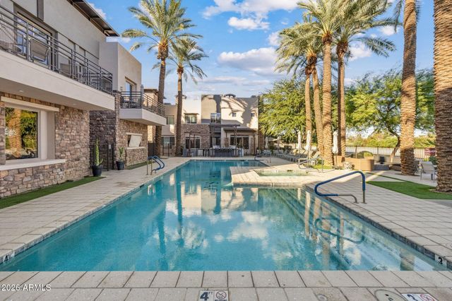 4803 N WOODMERE FAIRWAY -- 1005, Scottsdale, AZ 85251