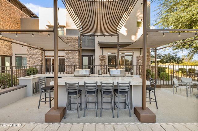 4803 N WOODMERE FAIRWAY -- 1005, Scottsdale, AZ 85251