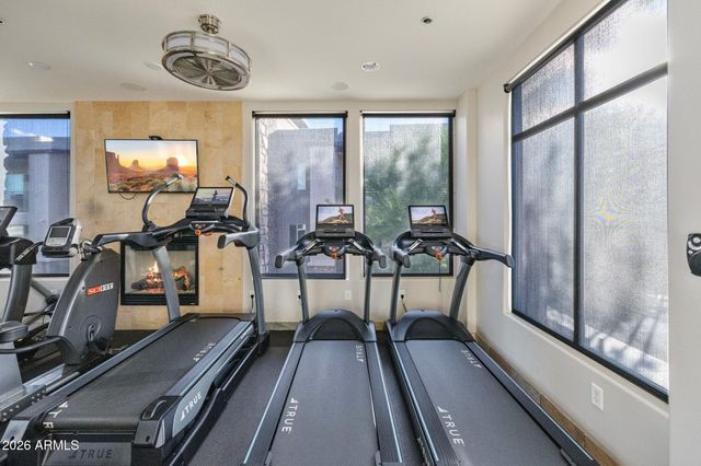 4803 N WOODMERE FAIRWAY -- 1005, Scottsdale, AZ 85251