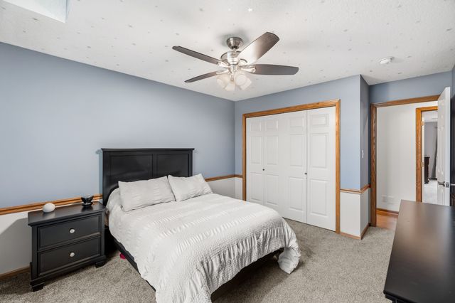 7405 Goodman Drive, Urbandale, IA 50322
