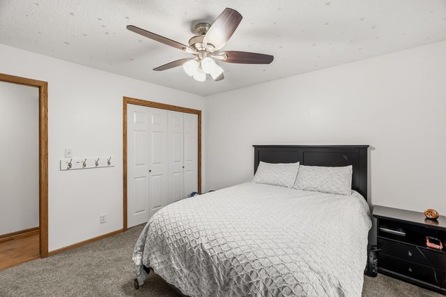7405 Goodman Drive, Urbandale, IA 50322