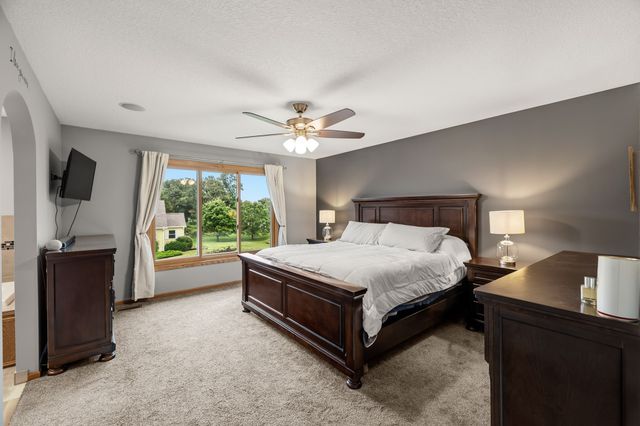 7405 Goodman Drive, Urbandale, IA 50322
