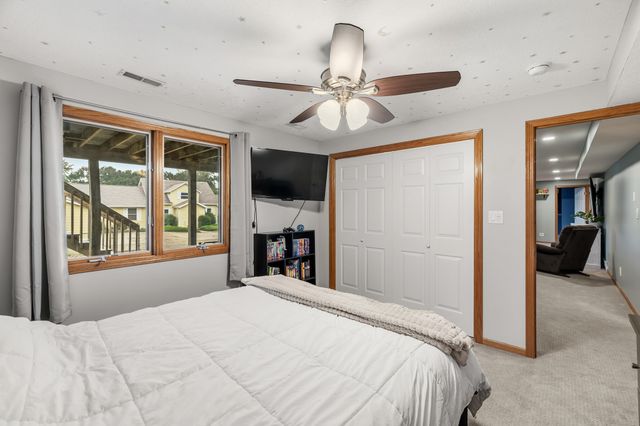 7405 Goodman Drive, Urbandale, IA 50322