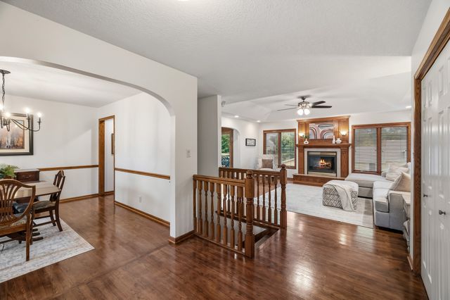 7405 Goodman Drive, Urbandale, IA 50322