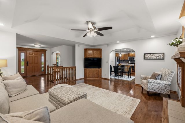 7405 Goodman Drive, Urbandale, IA 50322