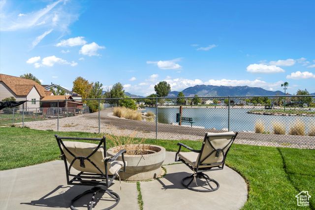 5116 S 4300 W, Hooper, UT 84315