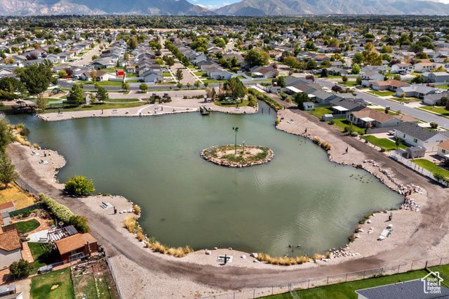 5116 S 4300 W, Hooper, UT 84315