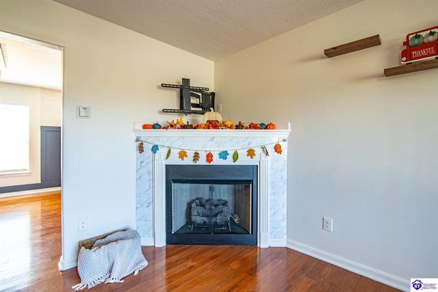 5013 S Woodland Drive, Radcliff, KY 40160