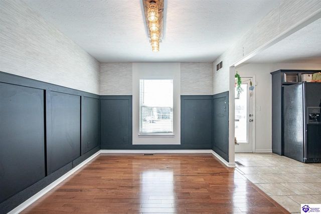 5013 S Woodland Drive, Radcliff, KY 40160