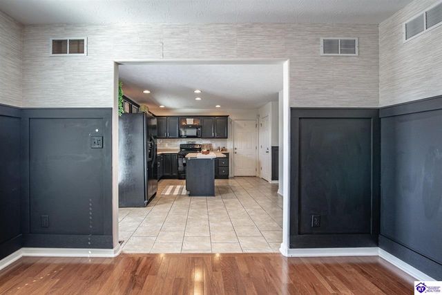 5013 S Woodland Drive, Radcliff, KY 40160