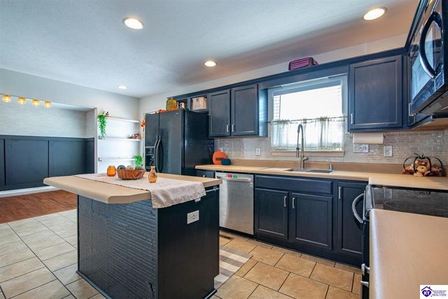 5013 S Woodland Drive, Radcliff, KY 40160