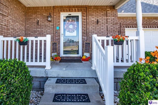 5013 S Woodland Drive, Radcliff, KY 40160