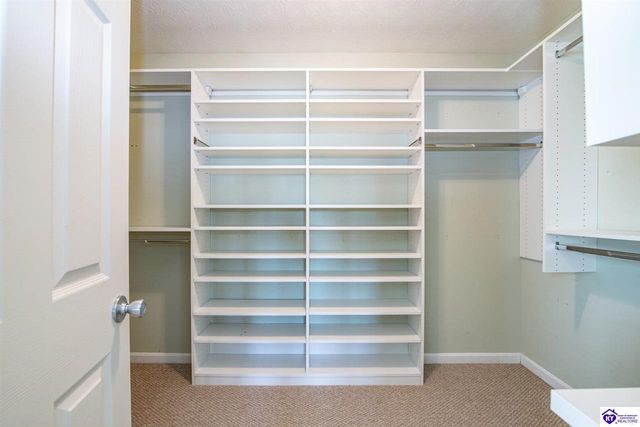 5013 S Woodland Drive, Radcliff, KY 40160